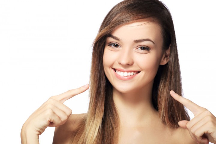 Estética dental en Zafra, Badajoz. Carillas en Zafra, Badajoz. Blanqueamiento dental en Zafra, Badajoz