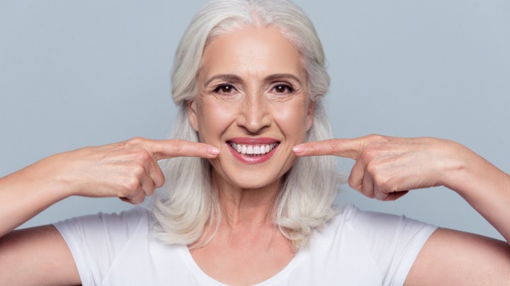 implantes dentales dolor