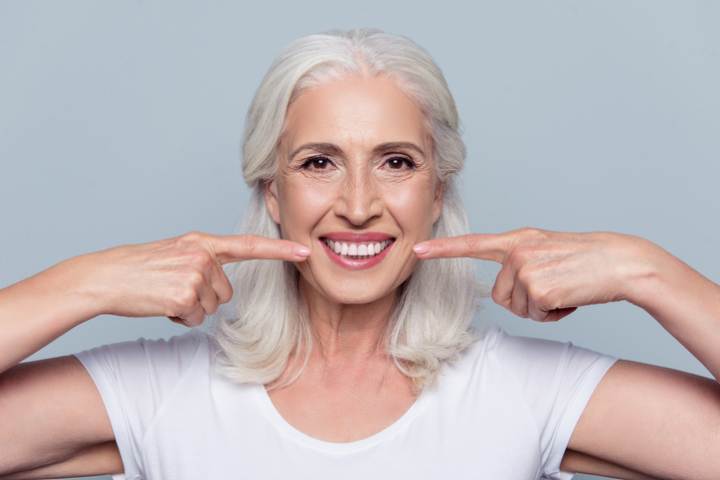 implantes dentales dolor